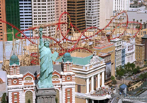 THE BIG APPLE ROLLER COASTER