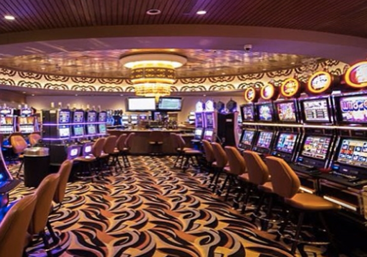 Winnavegas Casino Resort, Sloan