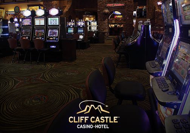 弗德营Cliff Castle赌场酒店
