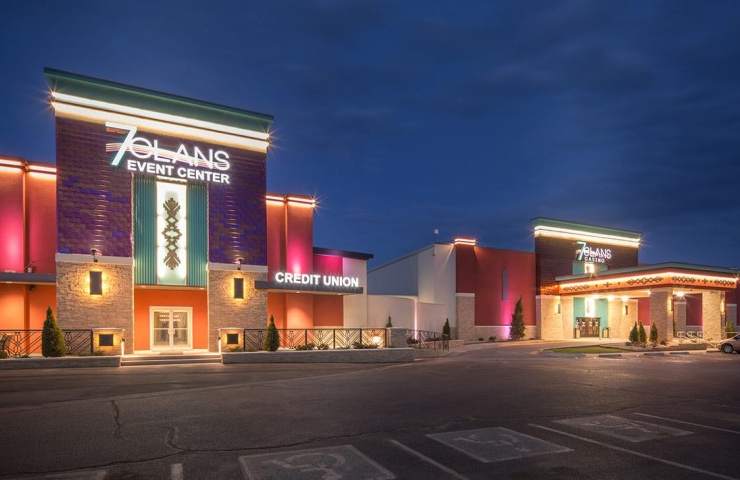 7 Clans Paradise Casino, Red Rock