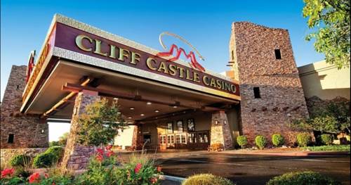 弗德营Cliff Castle赌场酒店