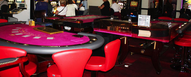 gaming-table-arcachon-casino.jpg