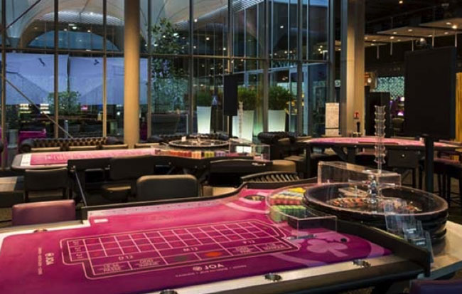 gaming-tables-joa-montrond.jpg