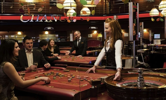 gaming-tables-montreux-casino.jpg
