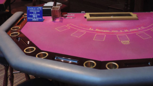 jeux-de-tables-casino-partouche-salies-de-bearn.jpg