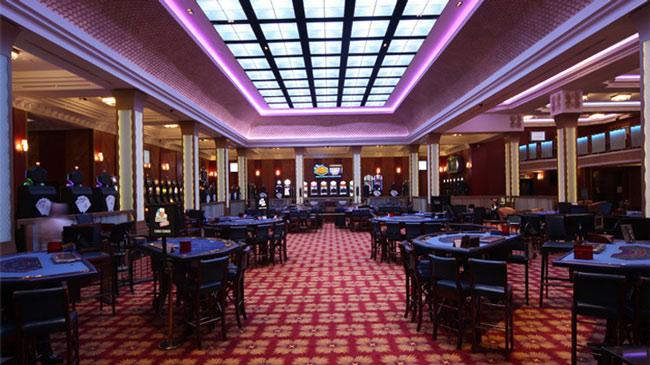 gaming-tables-la-mamounia.jpg