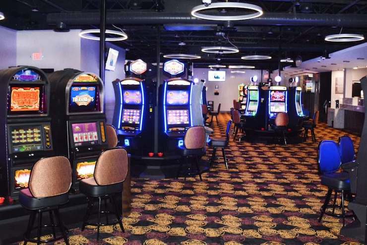 Fair Grounds OTB Casino, Elmwood