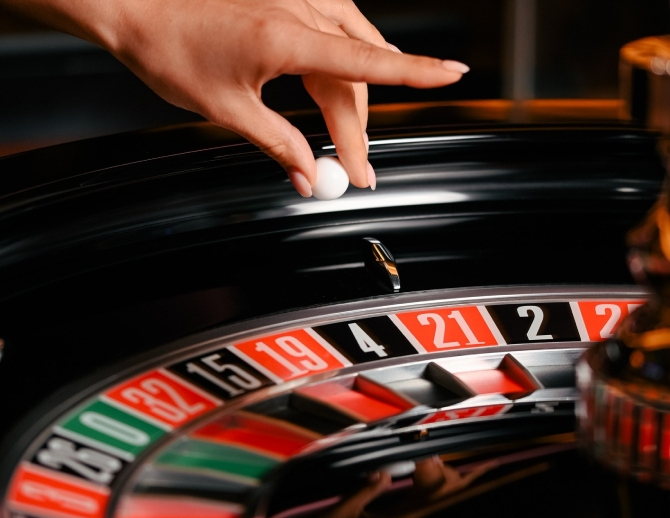 Royal Eagle  Casino,  Tirane