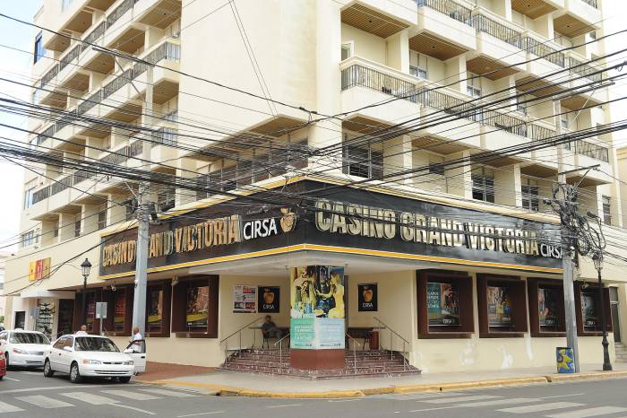 Grand Victoria Casino Circa & Plaza Hotel, Mella Santiago