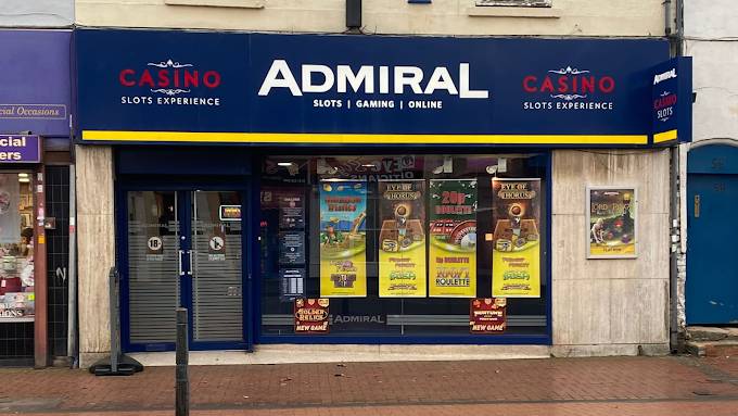 Admiral Casino, Tipton