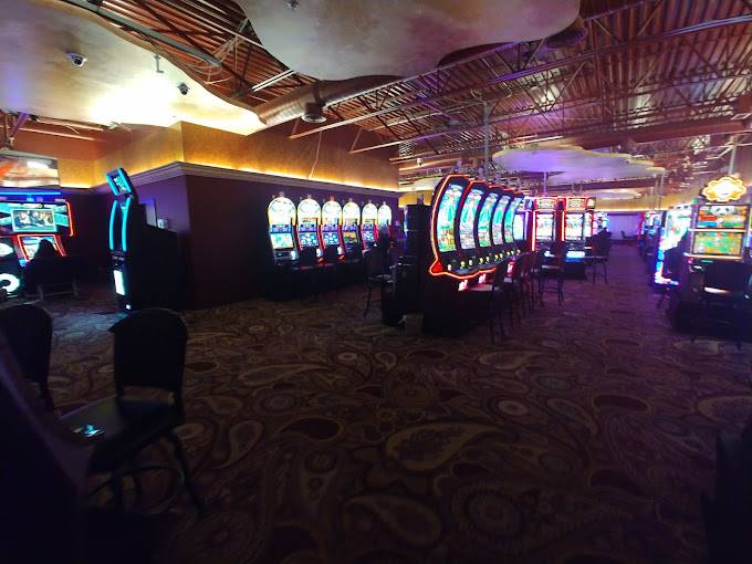 Cash Casino, Red Deer