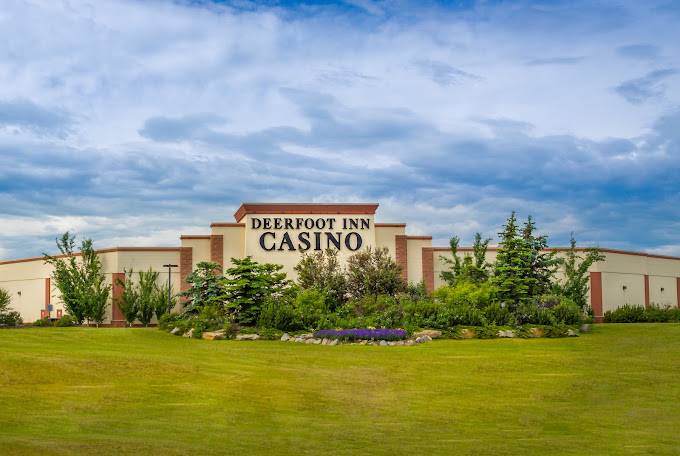 Deerfoot Inn & Casino