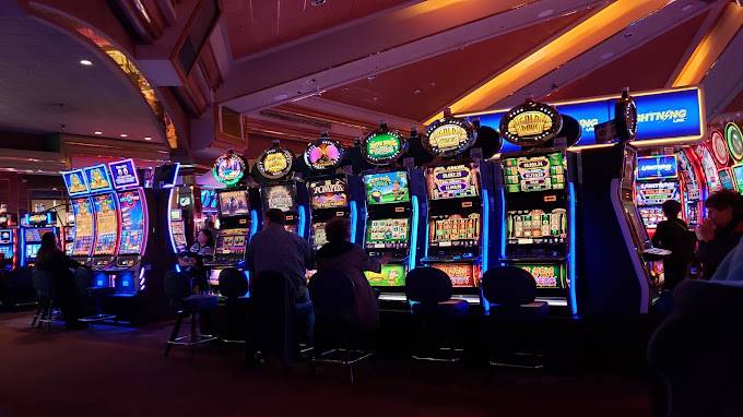 PURE Casino Yellowhead, Edmonton