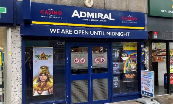 Admiral Casino, Penge