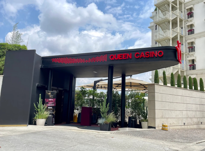 Queen Casino, Tirana