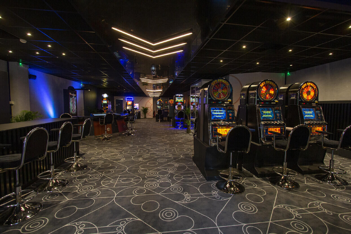 Napoleon Casino, Halle