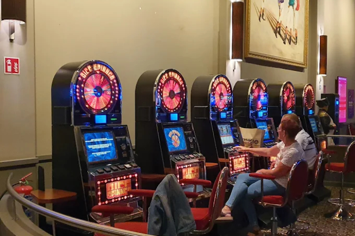 Napoleon Casino, De Panne Zeelaan