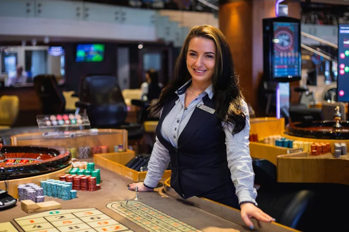 Hotel International Casino & Tower Suites, Golden Sands