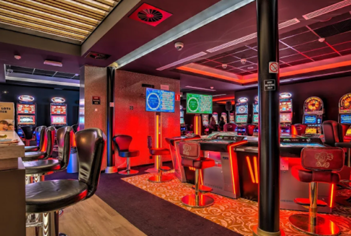 Circus Casino, Couvin