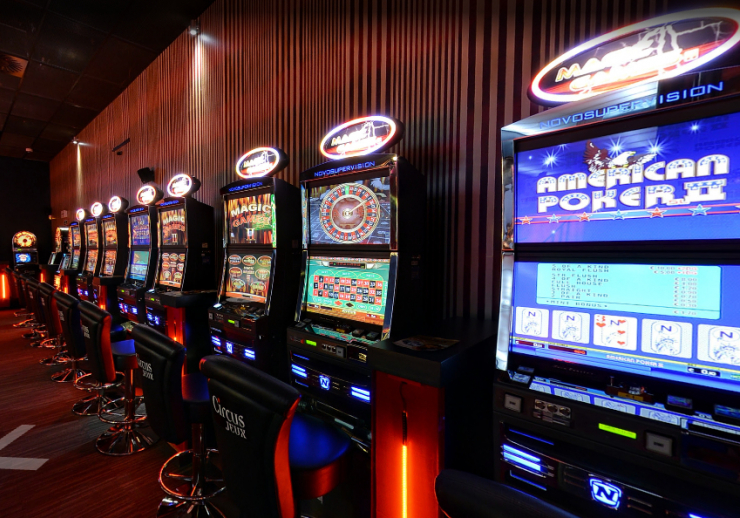 Circus Casino, Havay