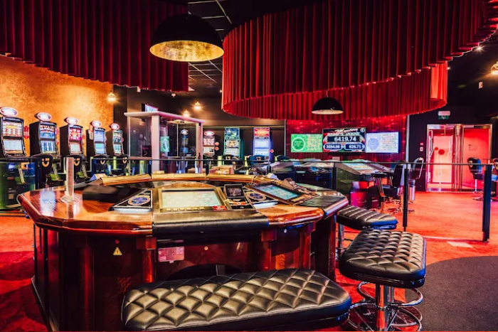 Circus Casino, Pecq