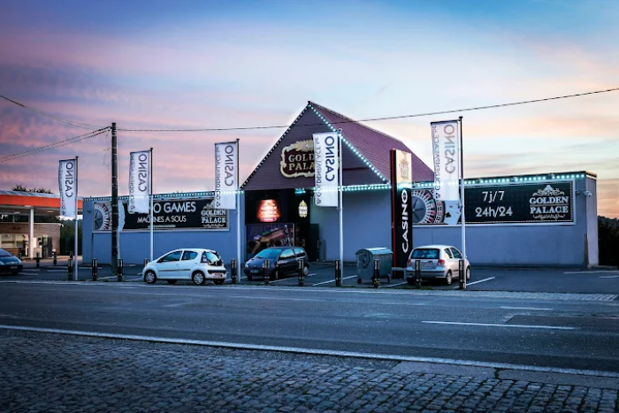 Golden Palace, Quevy