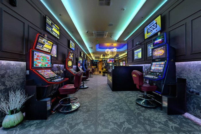 efbet Casino, Pavel Banya