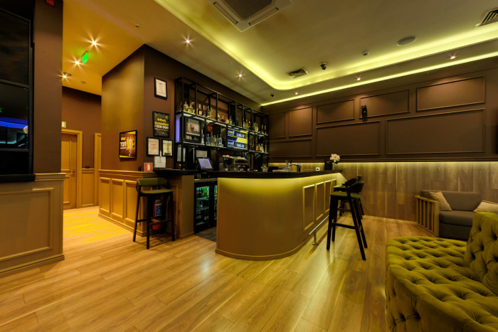 efbet Casino, Pavel Banya