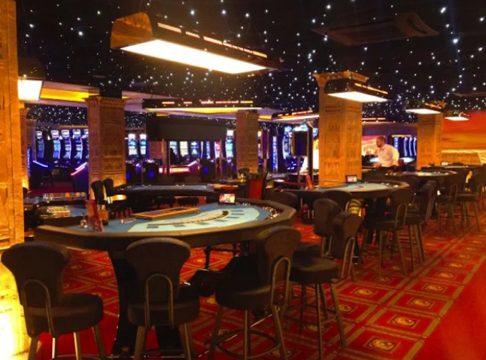 Casino & Hotel ADMIRAL, Strážný