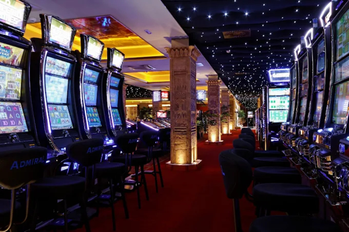 Casino & Hotel ADMIRAL, Strážný