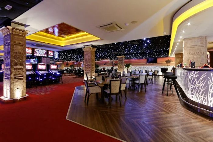 Casino & Hotel ADMIRAL, Strážný