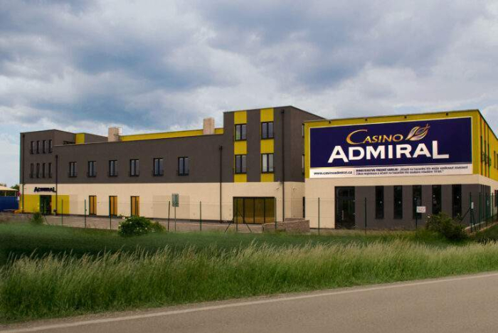 Casino ADMIRAL, Holubice