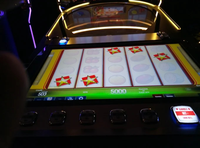 Fenix ​​Casino Sikupilli, Tallinn