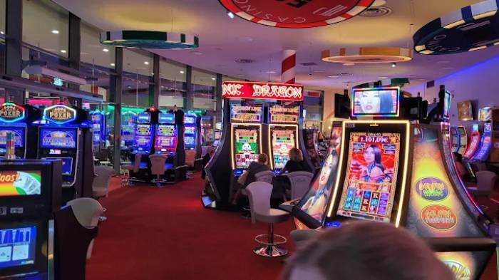Casino Partouche, Les Flots Bleus