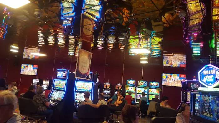 莱萨布勒多洛讷Vikings赌场