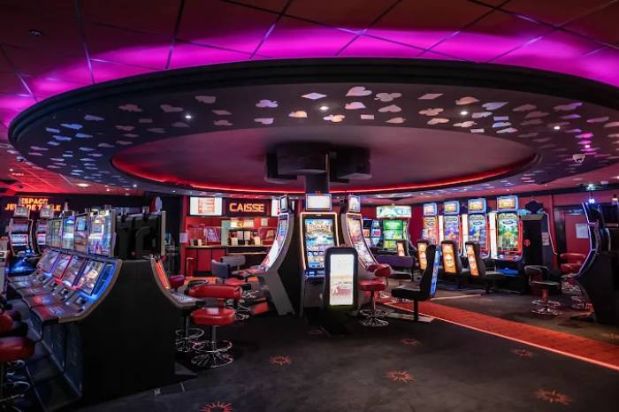 Circus Casino, Carnac