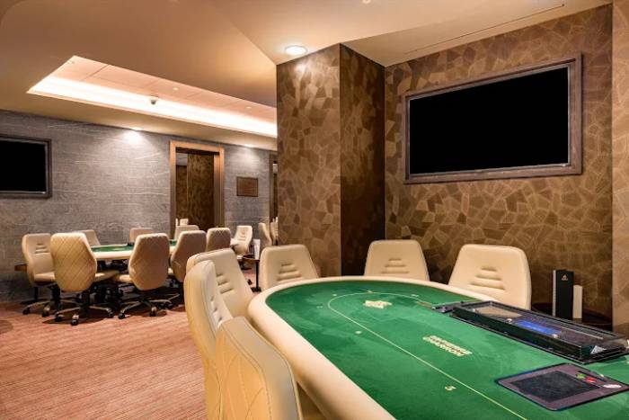 Club Pierre Charron Casino, Paris