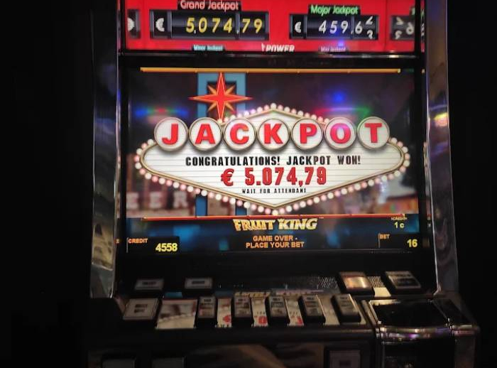 里加Olympic赌场M. Nometnu 30