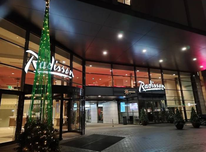 Olympic Casino, Donelaitis