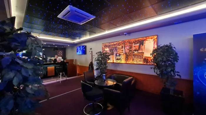 Admiral Club Savanorių, Vilnius