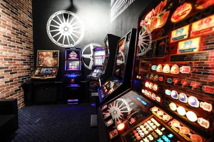 TOPsport Betting and Casino Salon Žemaičių, Kaunas