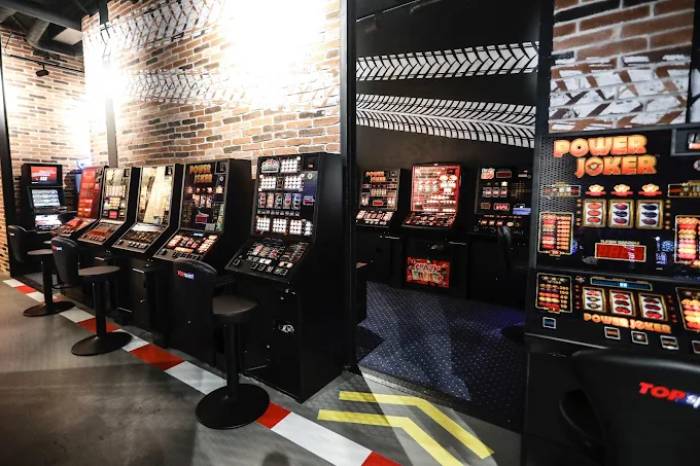 TOPsport Betting and Casino Salon Žemaičių, Kaunas