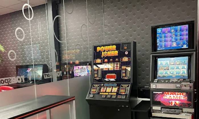 TOPsport Betting and Casino Salon Veiverių, Kaunas