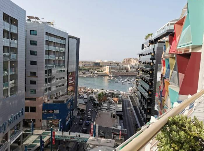 Casino Malta, San Ġiljan