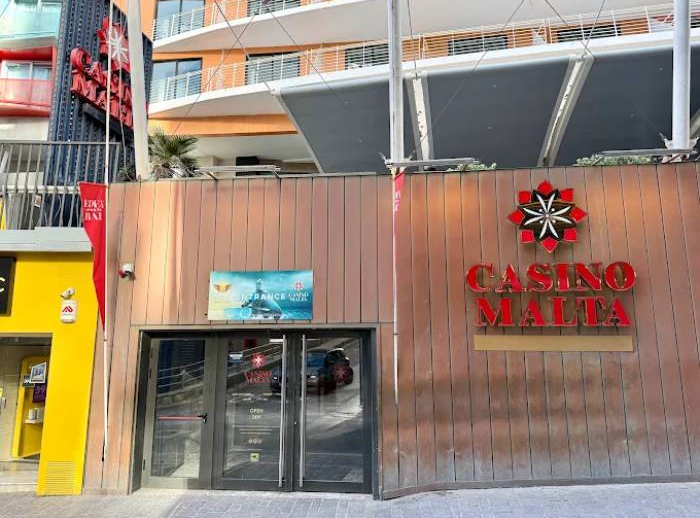 Casino Malta, San Ġiljan