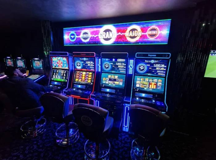 Casino Montenegro-Vladimir, Vladimir