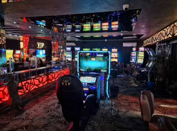 Casino Montenegro-Vladimir, Vladimir