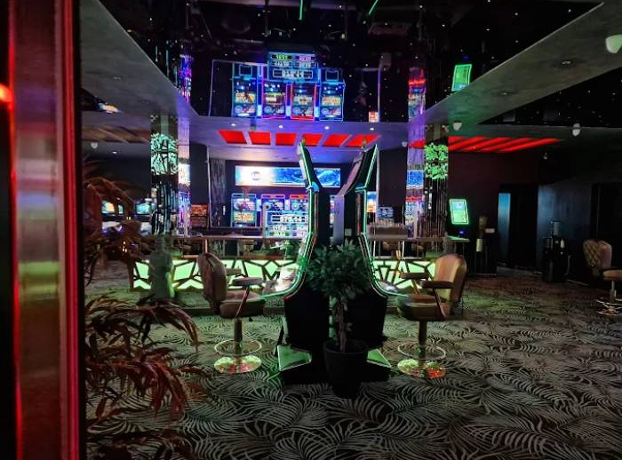 Casino Montenegro-Vladimir, Vladimir