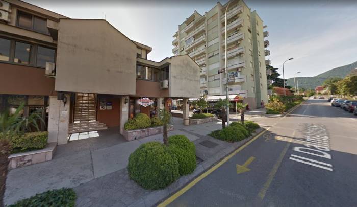 Automat Club Royal, Tivat