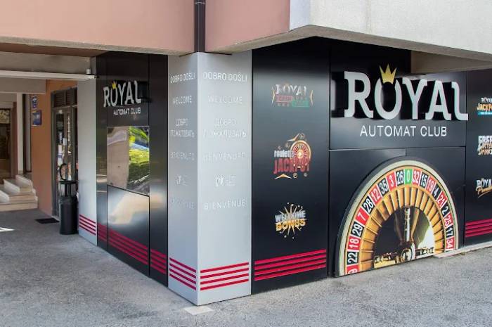 Automat Club Royal, Tivat